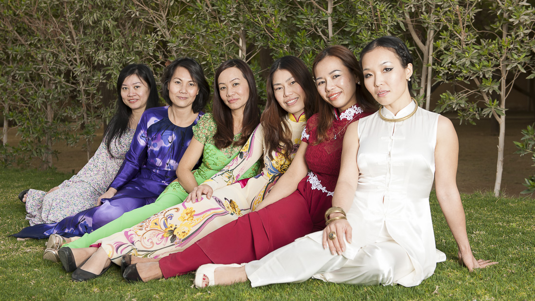  Vietnamiennes en tenue traditionelle en Arabie 
