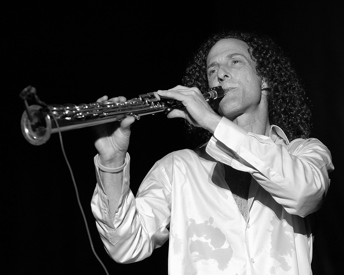  Kenny G pendant un concert 
