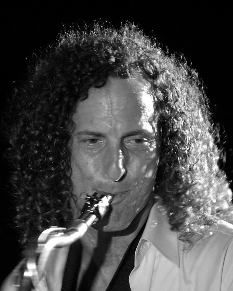  Kenny G pendant un concert 