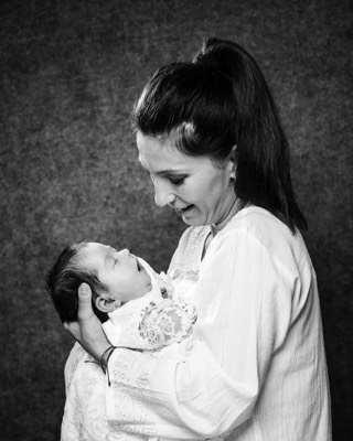  mother and newborn in studio 