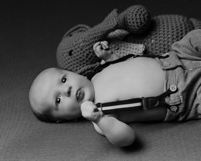  kid newborn in studio 