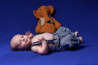  kid newborn in studio 