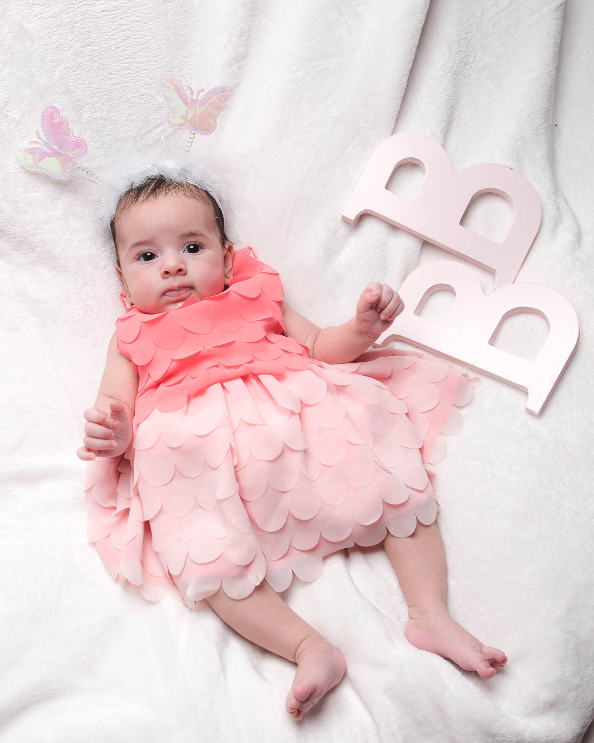  kid newborn in studio 