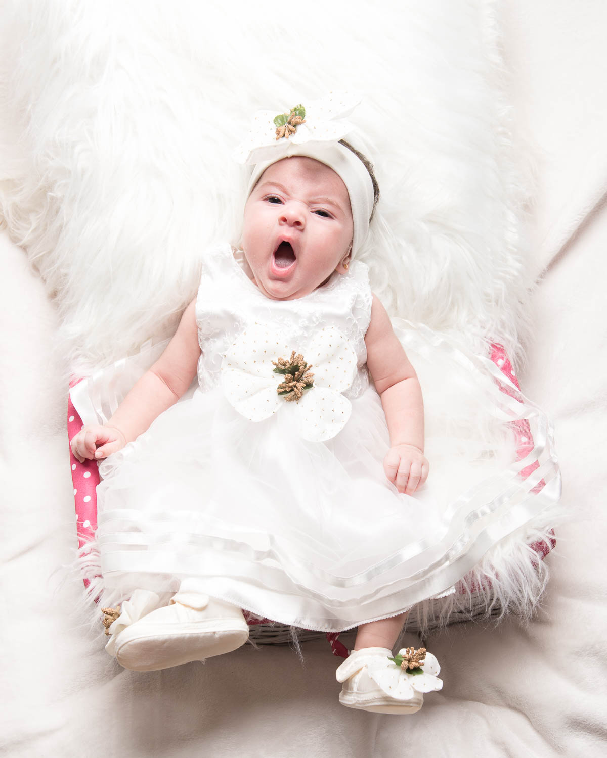  kid newborn in studio 