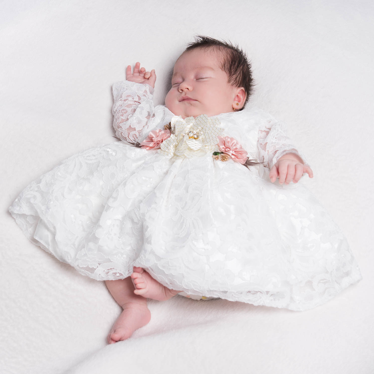  kid newborn in studio 