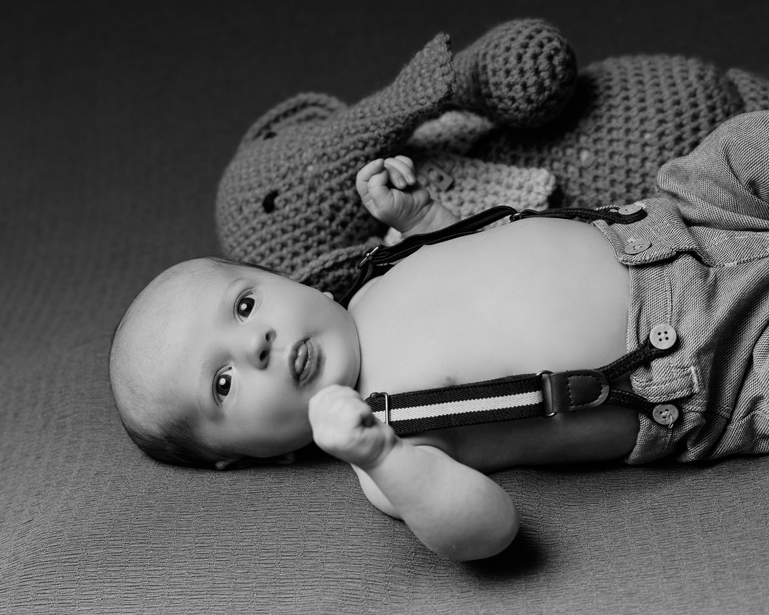  kid newborn in studio 