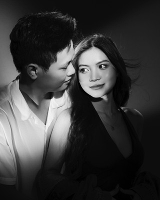  Black and white woman portrait in studio with continous lights 