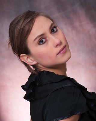  beauty woman color portrait in studio 