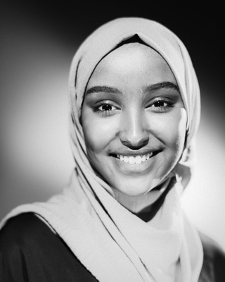  woman black & white portrait in studio with continious lights  