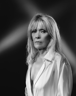  Black and white woman portrait in studio with continous lights 