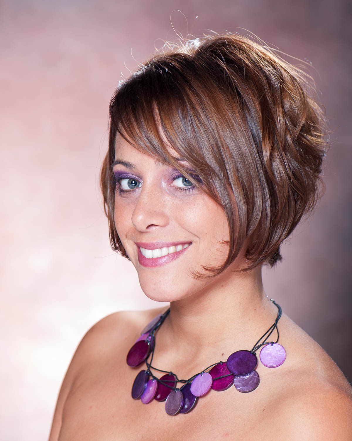  beauty woman color portrait in studio 