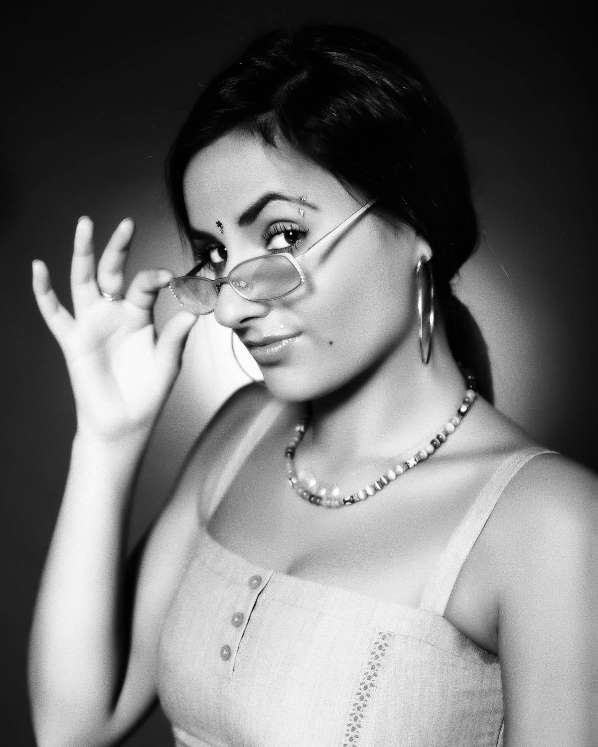  black & white woman portrait in studio 