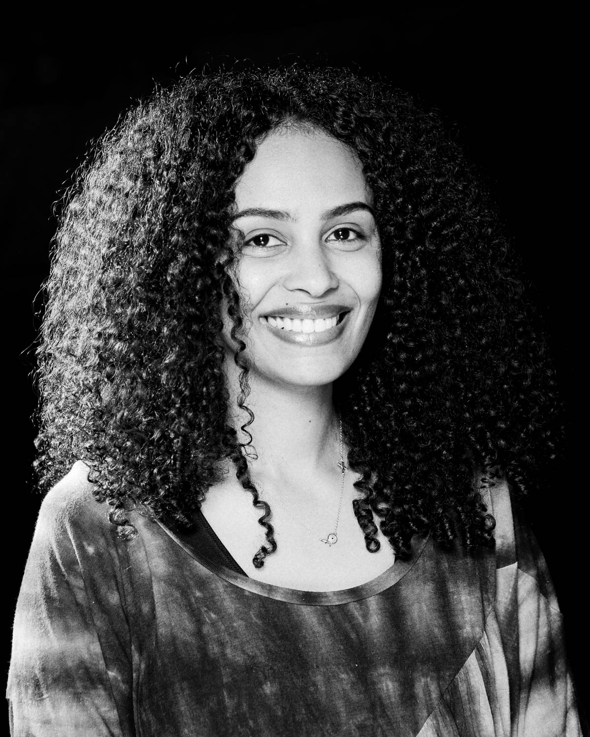  black & white woman portrait in studio 