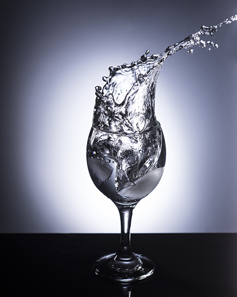 drop dans un verre